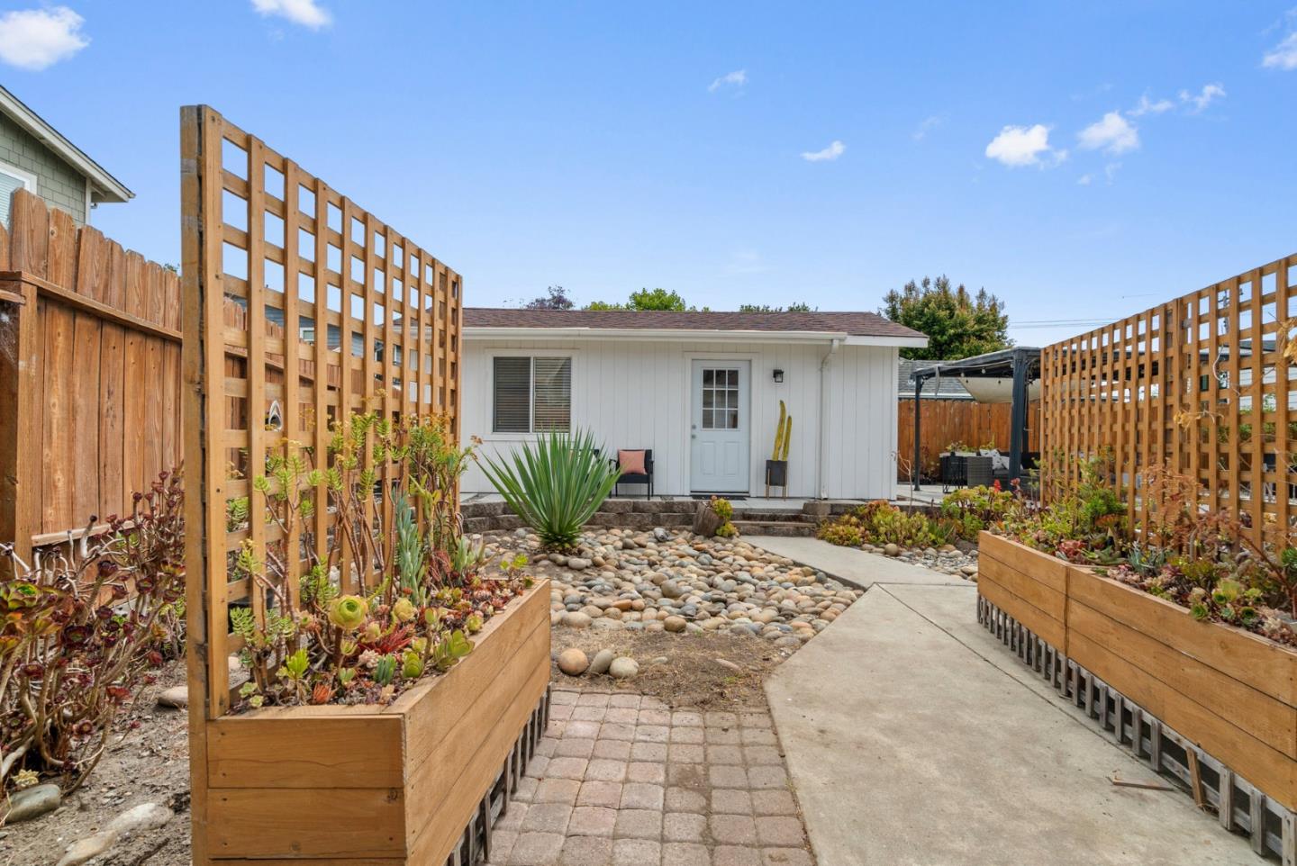 Detail Gallery Image 44 of 49 For 3080 Eleanor Way, Santa Cruz,  CA 95065 - 2 Beds | 1 Baths