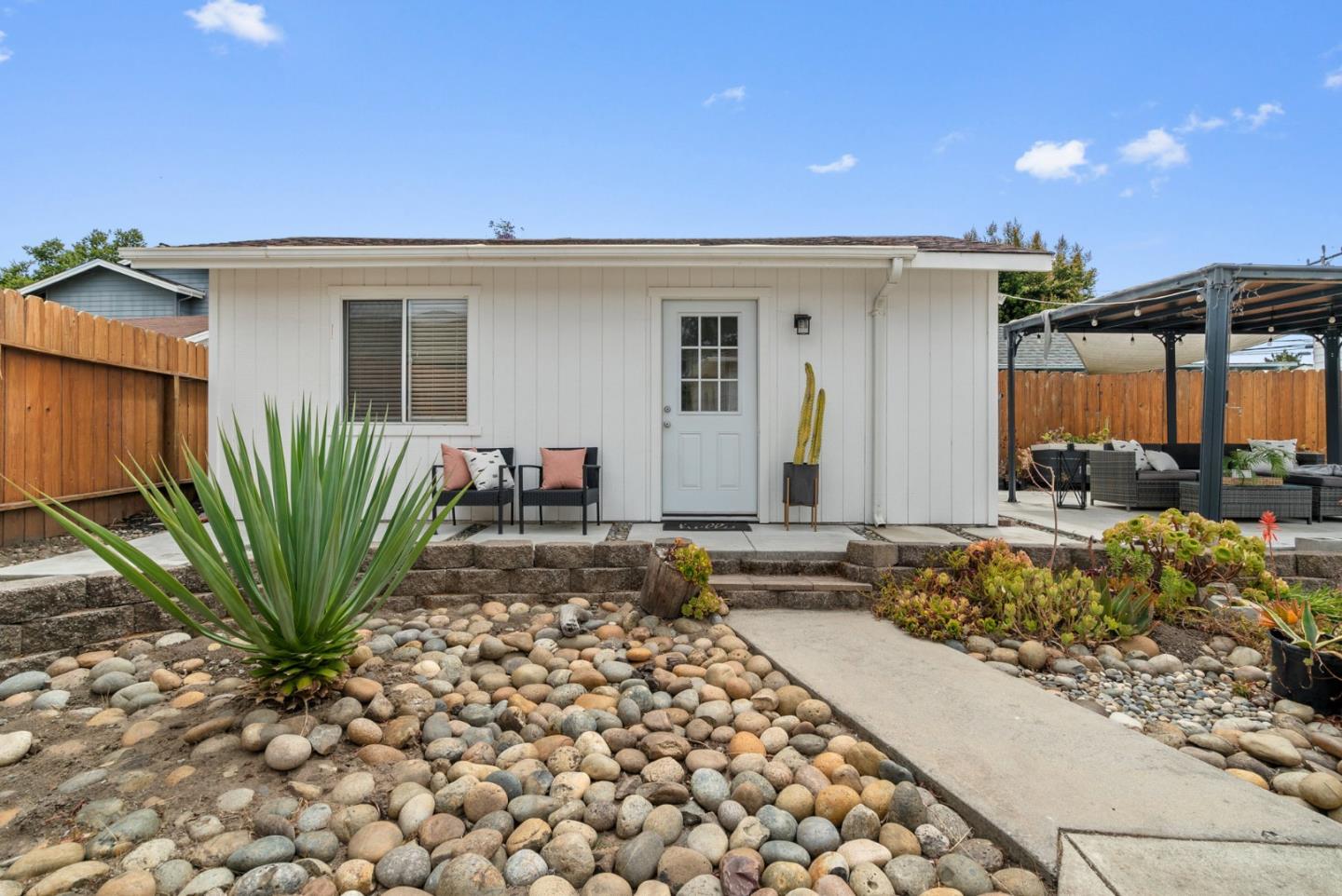 Detail Gallery Image 45 of 49 For 3080 Eleanor Way, Santa Cruz,  CA 95065 - 2 Beds | 1 Baths