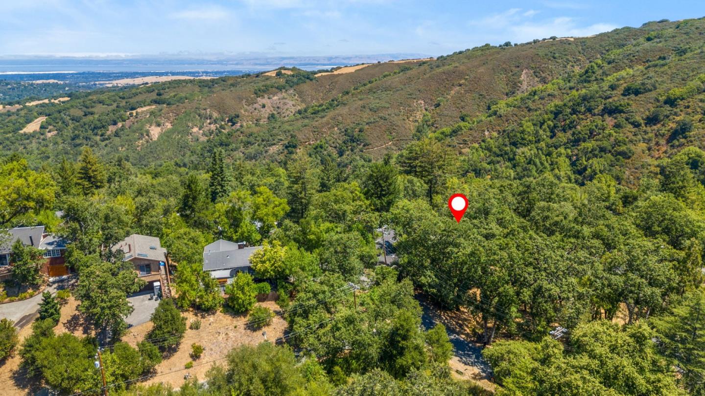 Detail Gallery Image 10 of 24 For 161 Los Trancos Cir, Portola Valley,  CA 94028 - – Beds | – Baths