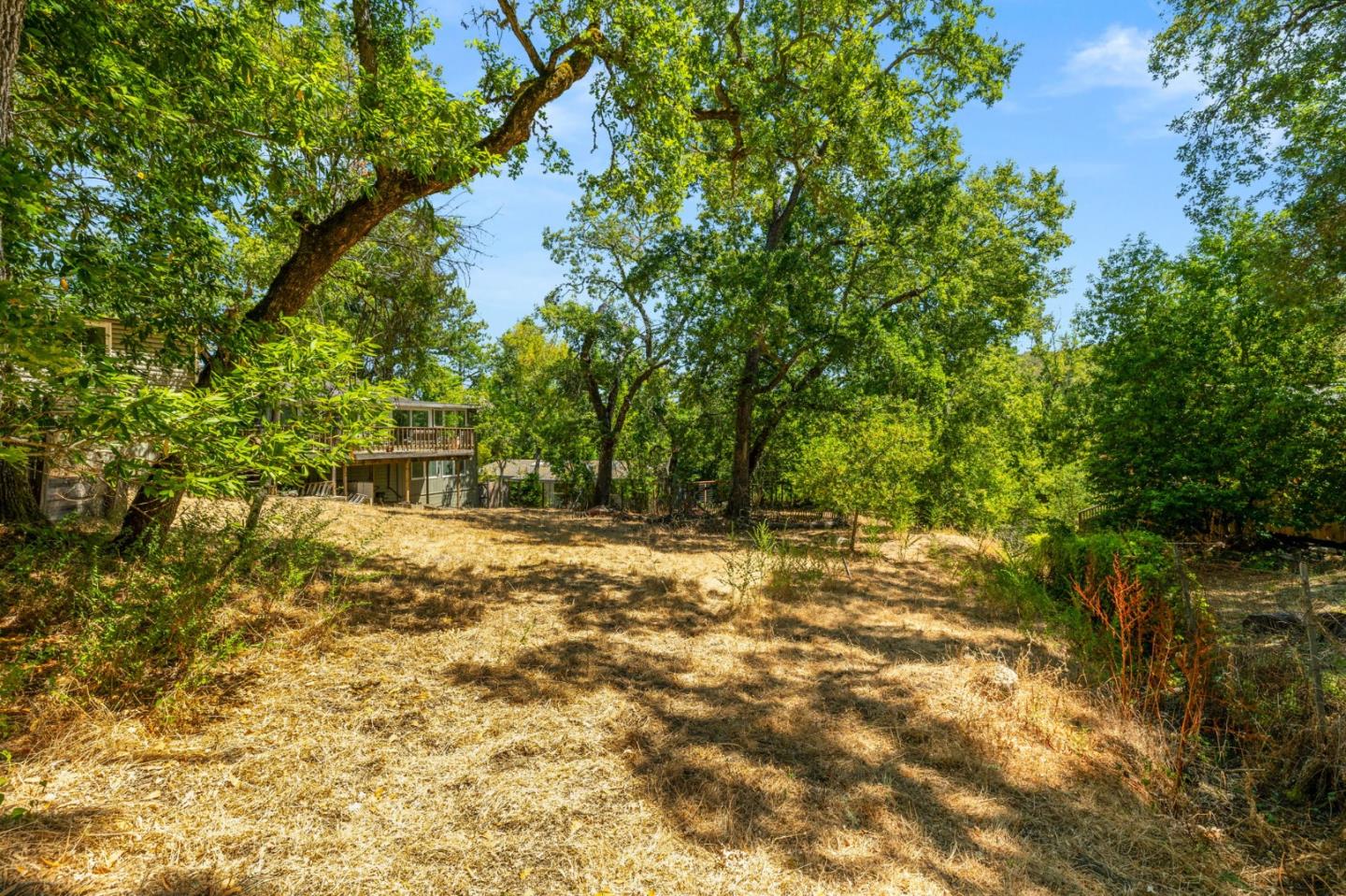 Detail Gallery Image 3 of 24 For 161 Los Trancos Cir, Portola Valley,  CA 94028 - – Beds | – Baths
