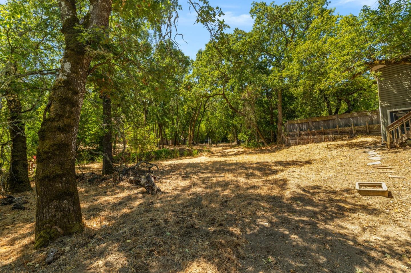Detail Gallery Image 7 of 24 For 161 Los Trancos Cir, Portola Valley,  CA 94028 - – Beds | – Baths