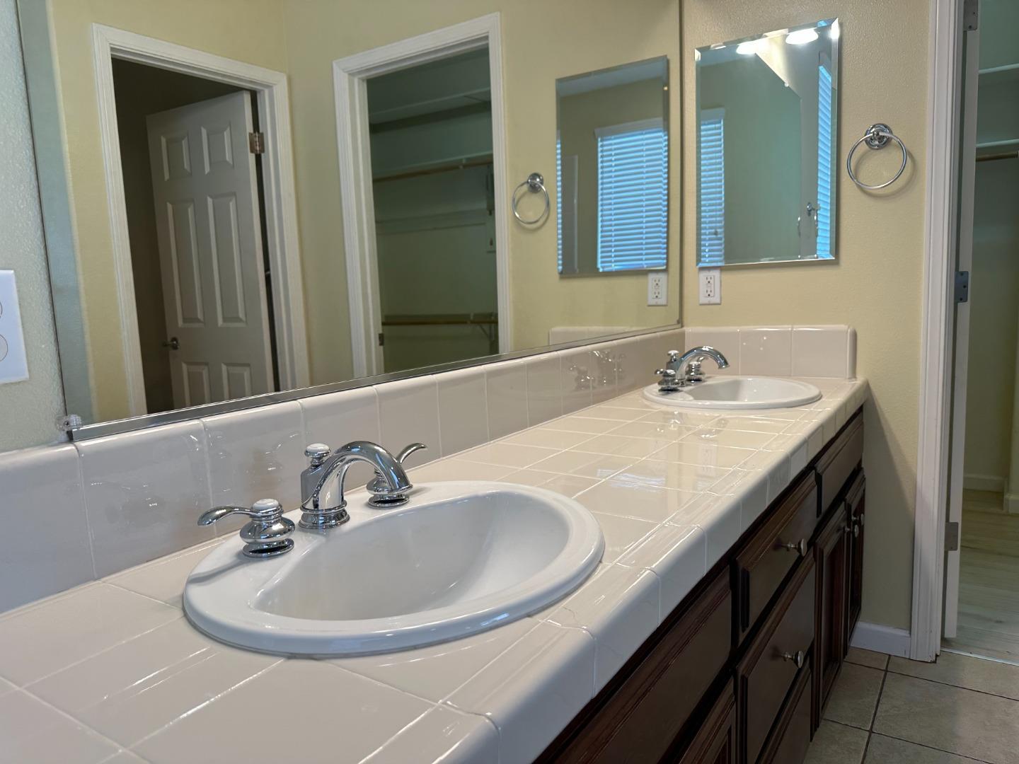 Detail Gallery Image 20 of 37 For 7562 Edinburgh Way, Gilroy,  CA 95020 - 4 Beds | 2/1 Baths