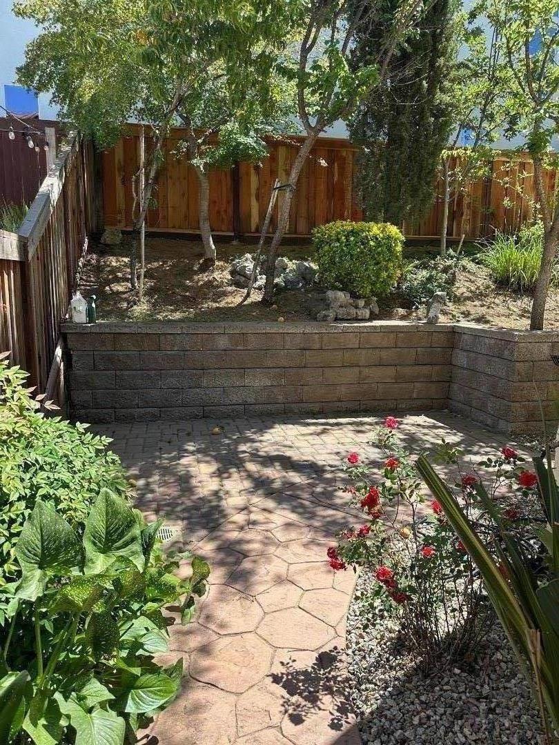 Detail Gallery Image 35 of 37 For 7562 Edinburgh Way, Gilroy,  CA 95020 - 4 Beds | 2/1 Baths