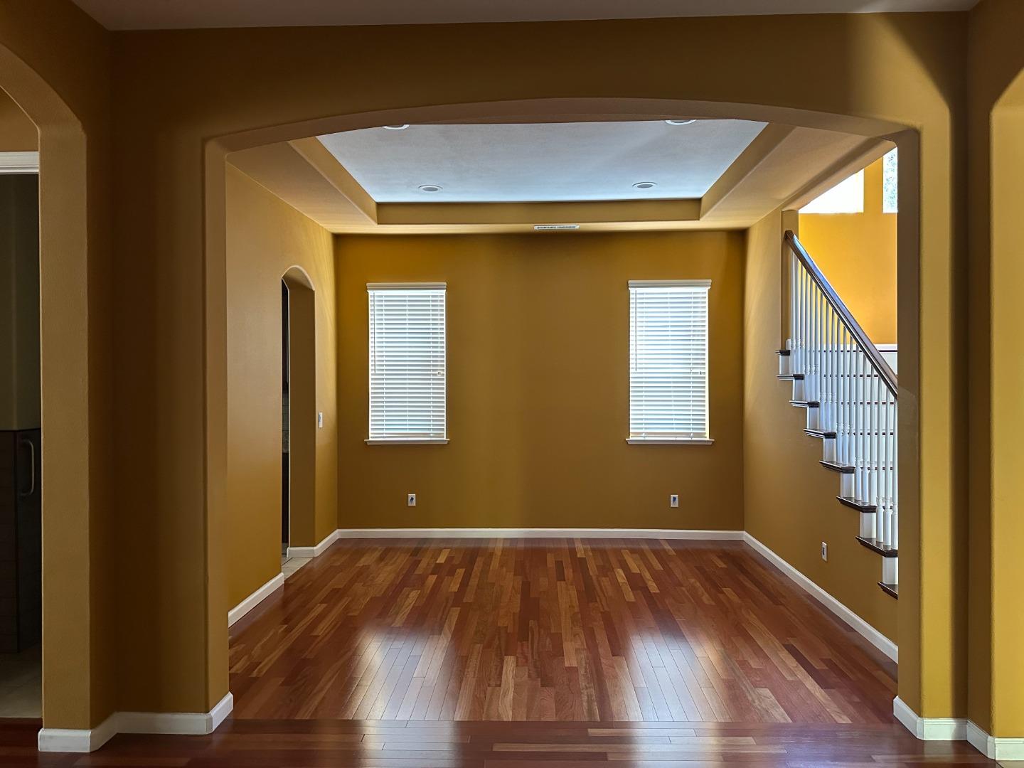 Detail Gallery Image 8 of 37 For 7562 Edinburgh Way, Gilroy,  CA 95020 - 4 Beds | 2/1 Baths
