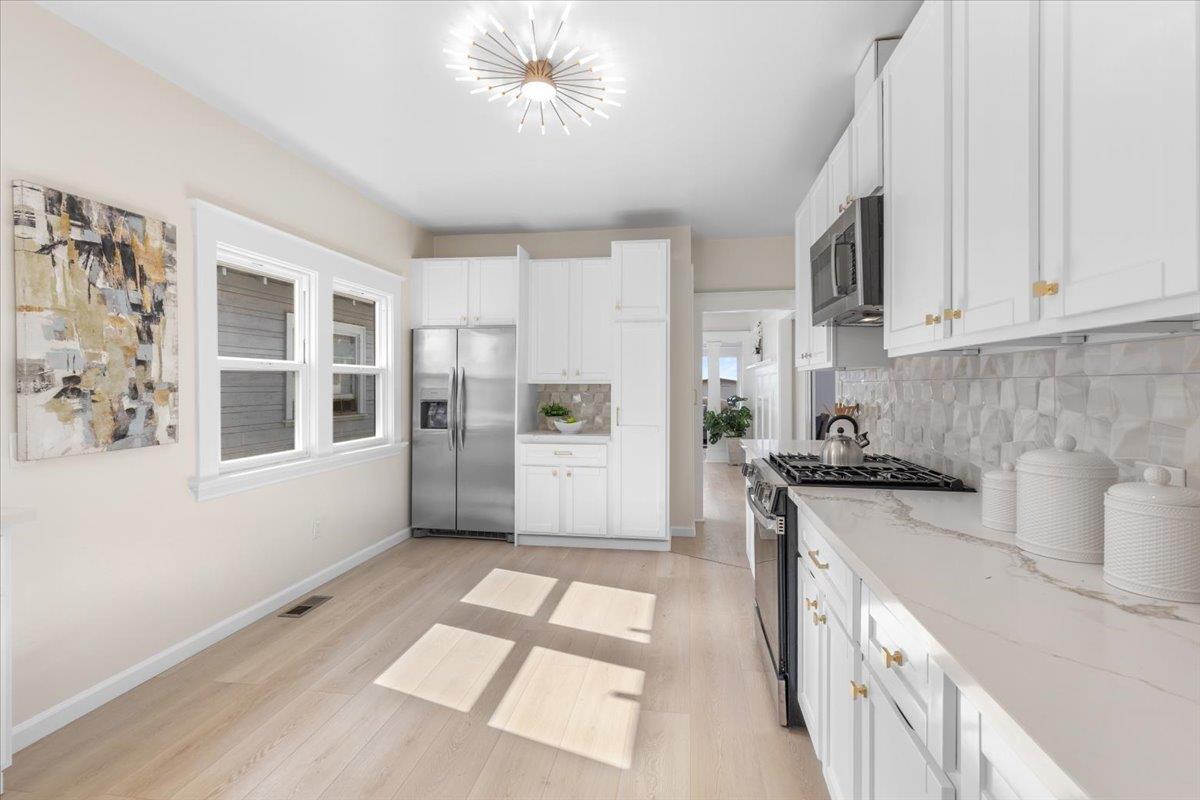 Detail Gallery Image 15 of 48 For 1237 Ashby Ave, Berkeley,  CA 94702 - 2 Beds | 2 Baths