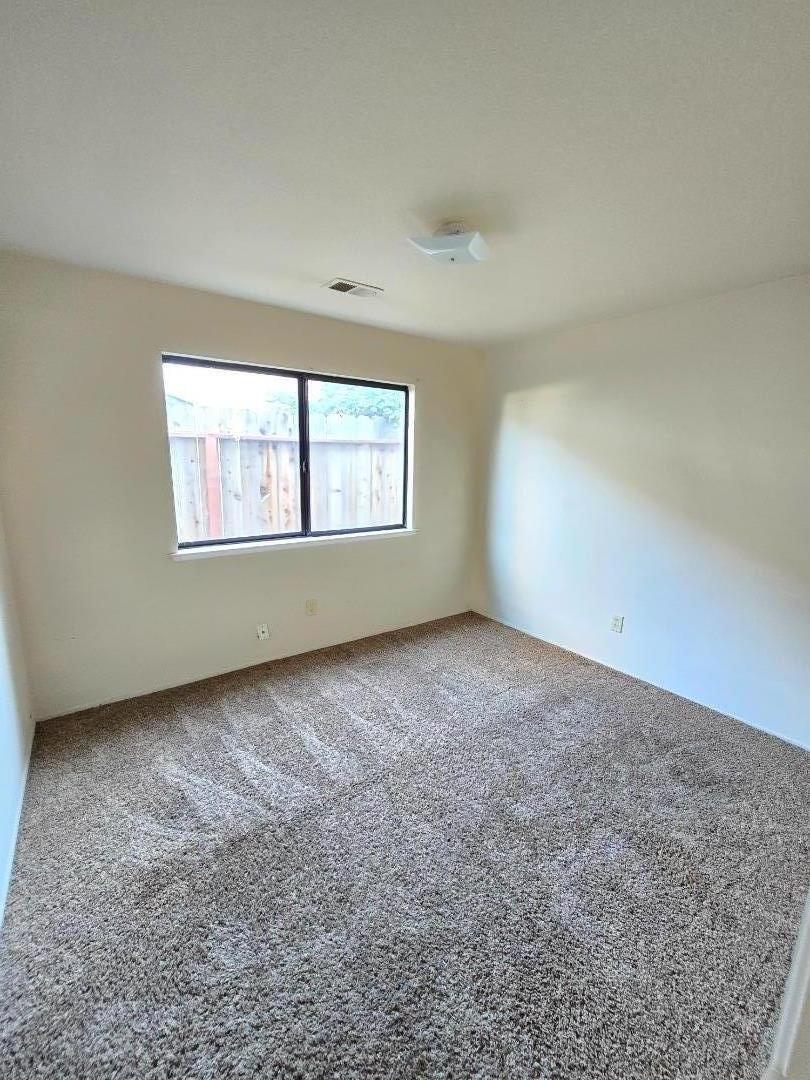 Detail Gallery Image 10 of 16 For 840 Line, Hollister,  CA 95023 - 3 Beds | 2 Baths