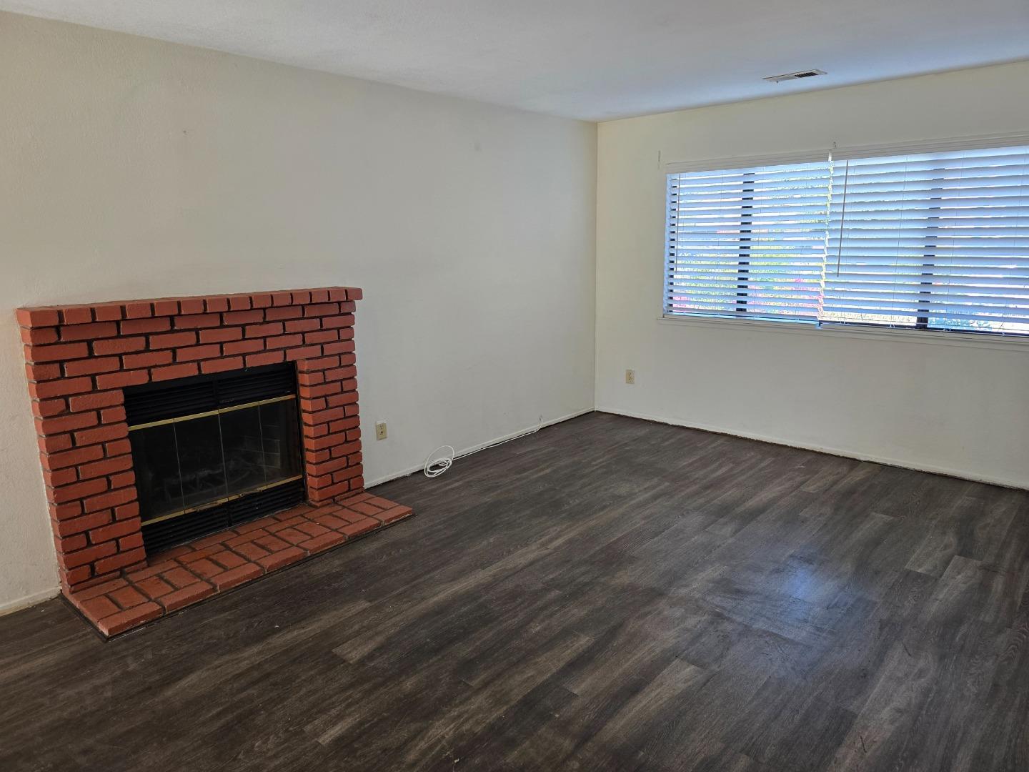Detail Gallery Image 16 of 16 For 840 Line, Hollister,  CA 95023 - 3 Beds | 2 Baths