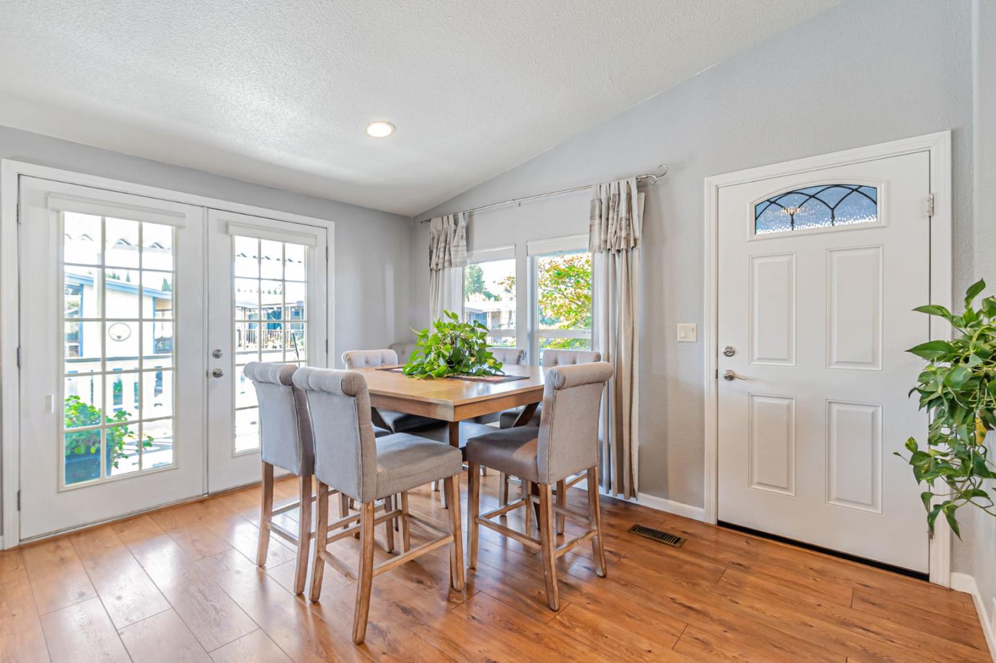 Detail Gallery Image 22 of 53 For 854 Villa Teresa Way #854,  San Jose,  CA 95123 - 3 Beds | 2 Baths
