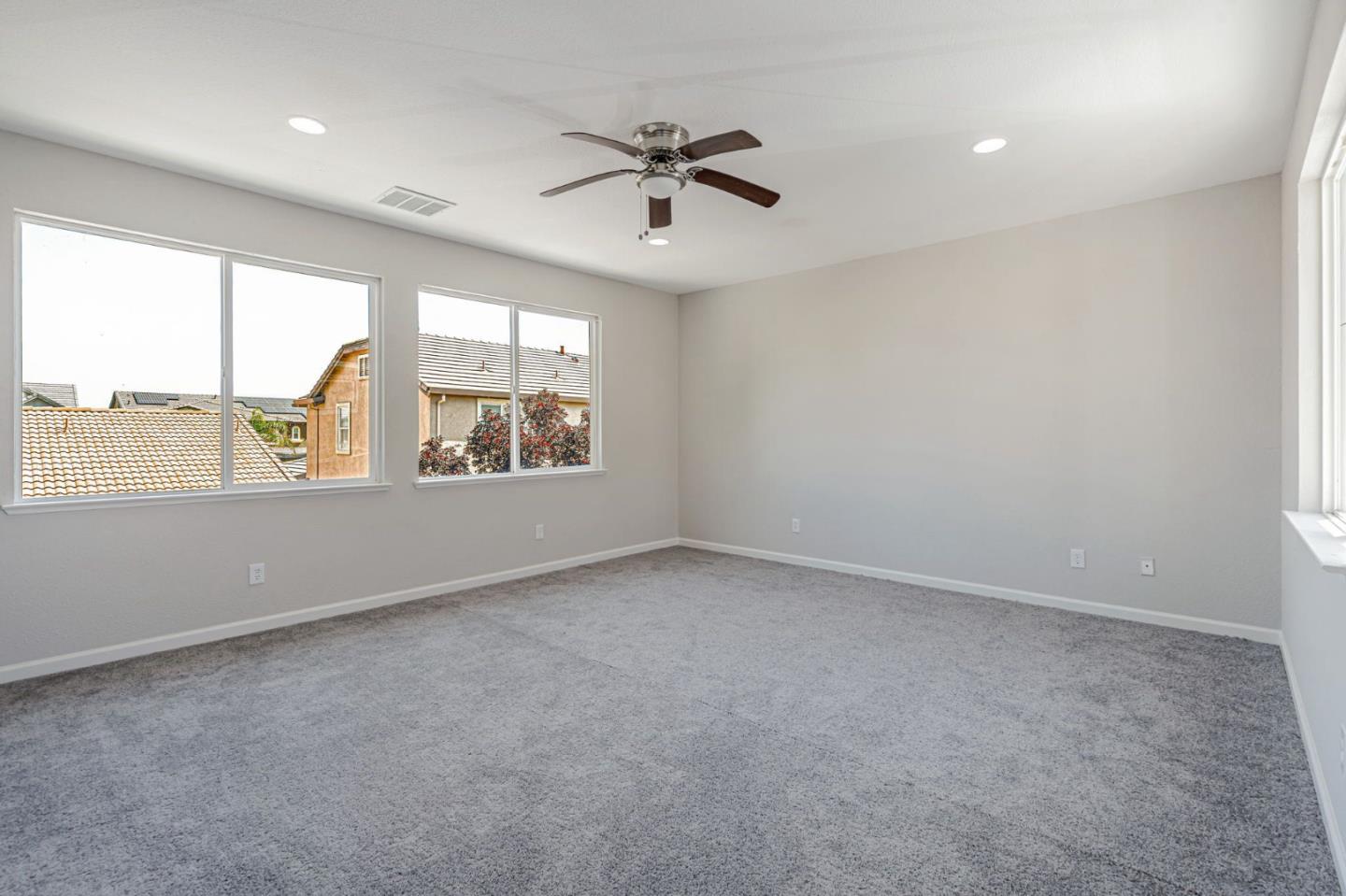 Detail Gallery Image 21 of 44 For 5323 Gold Creek Cir, Discovery Bay,  CA 94505 - 5 Beds | 3 Baths