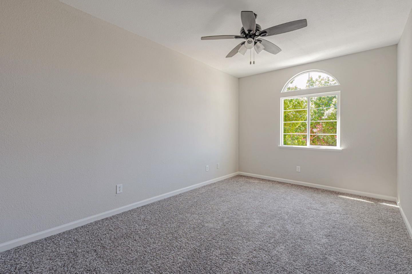 Detail Gallery Image 34 of 44 For 5323 Gold Creek Cir, Discovery Bay,  CA 94505 - 5 Beds | 3 Baths