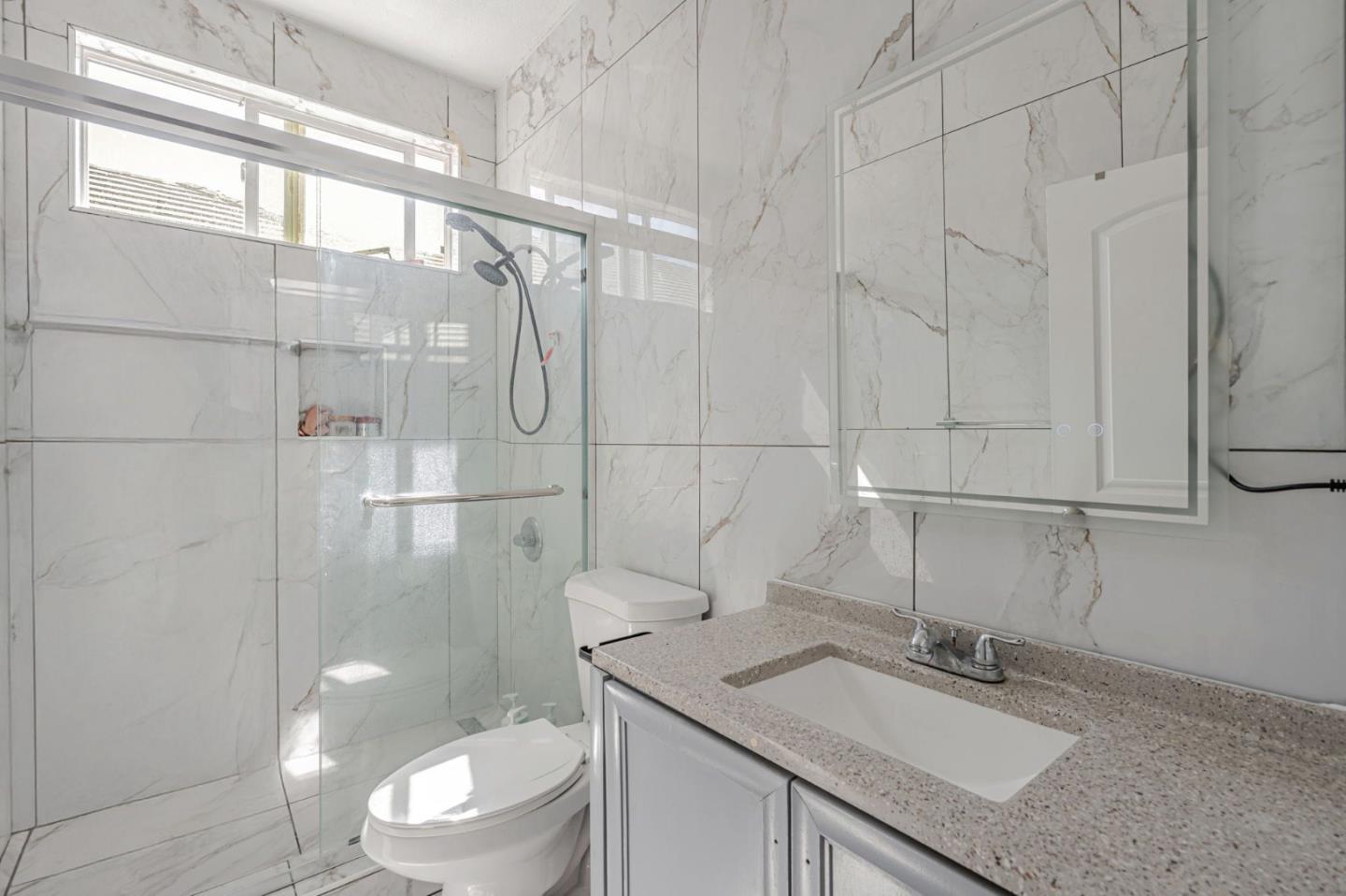 Detail Gallery Image 36 of 44 For 5323 Gold Creek Cir, Discovery Bay,  CA 94505 - 5 Beds | 3 Baths