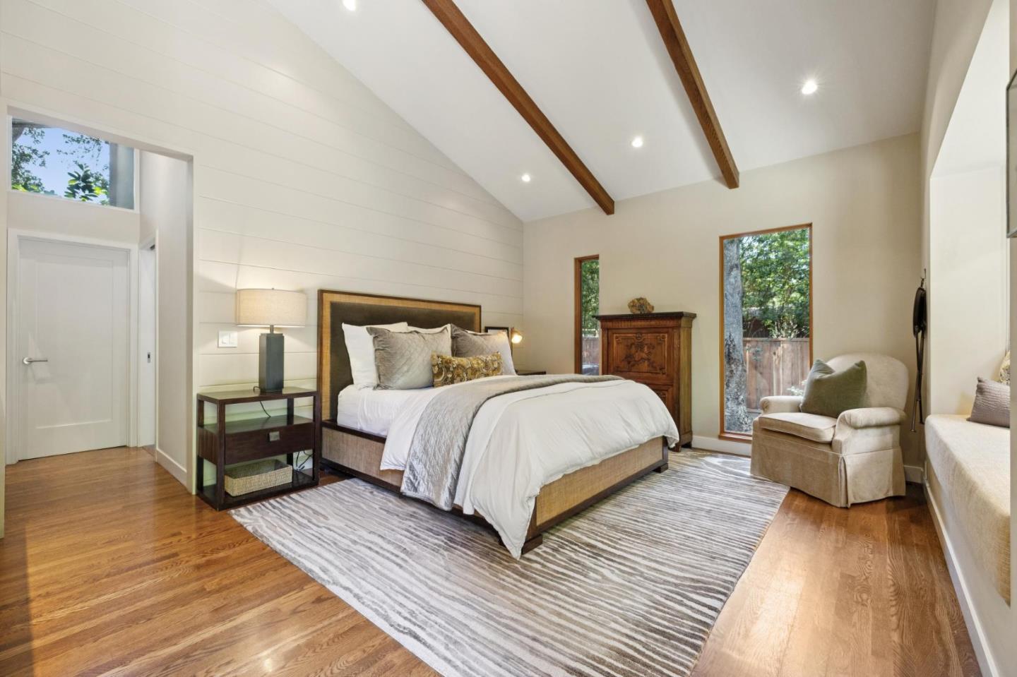 Detail Gallery Image 15 of 38 For 3323 Woodside Rd, Woodside,  CA 94062 - 3 Beds | 2/1 Baths