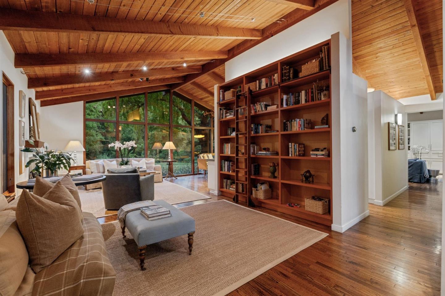 Detail Gallery Image 23 of 38 For 3323 Woodside Rd, Woodside,  CA 94062 - 3 Beds | 2/1 Baths