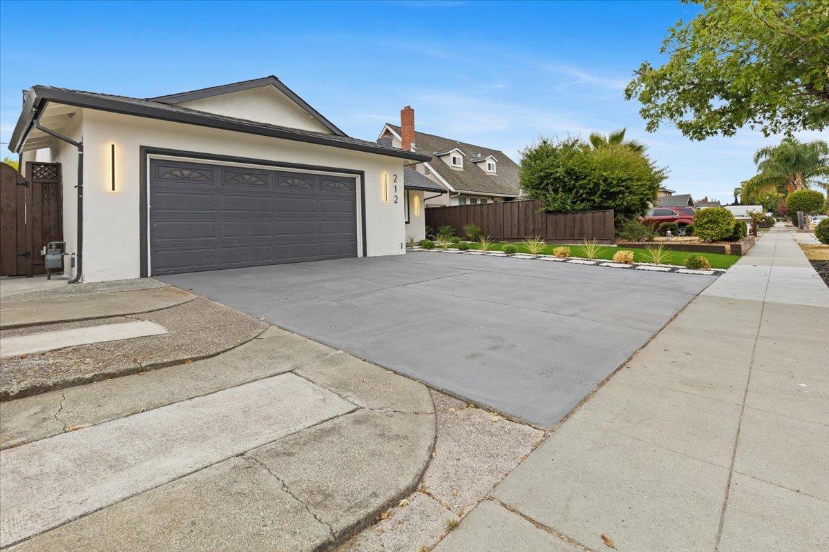 Detail Gallery Image 39 of 41 For 212 Belden Dr, San Jose,  CA 95123 - 3 Beds | 2 Baths