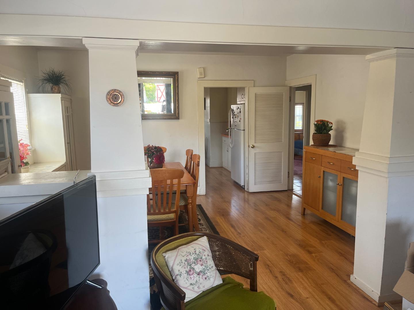 Detail Gallery Image 8 of 27 For 105 Palm Ave, Watsonville,  CA 95076 - 3 Beds | 1/1 Baths