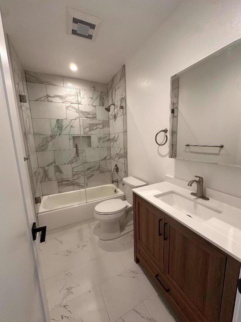 Detail Gallery Image 6 of 9 For 327 Commercial Ave, South San Francisco,  CA 94080 - 3 Beds | 2 Baths