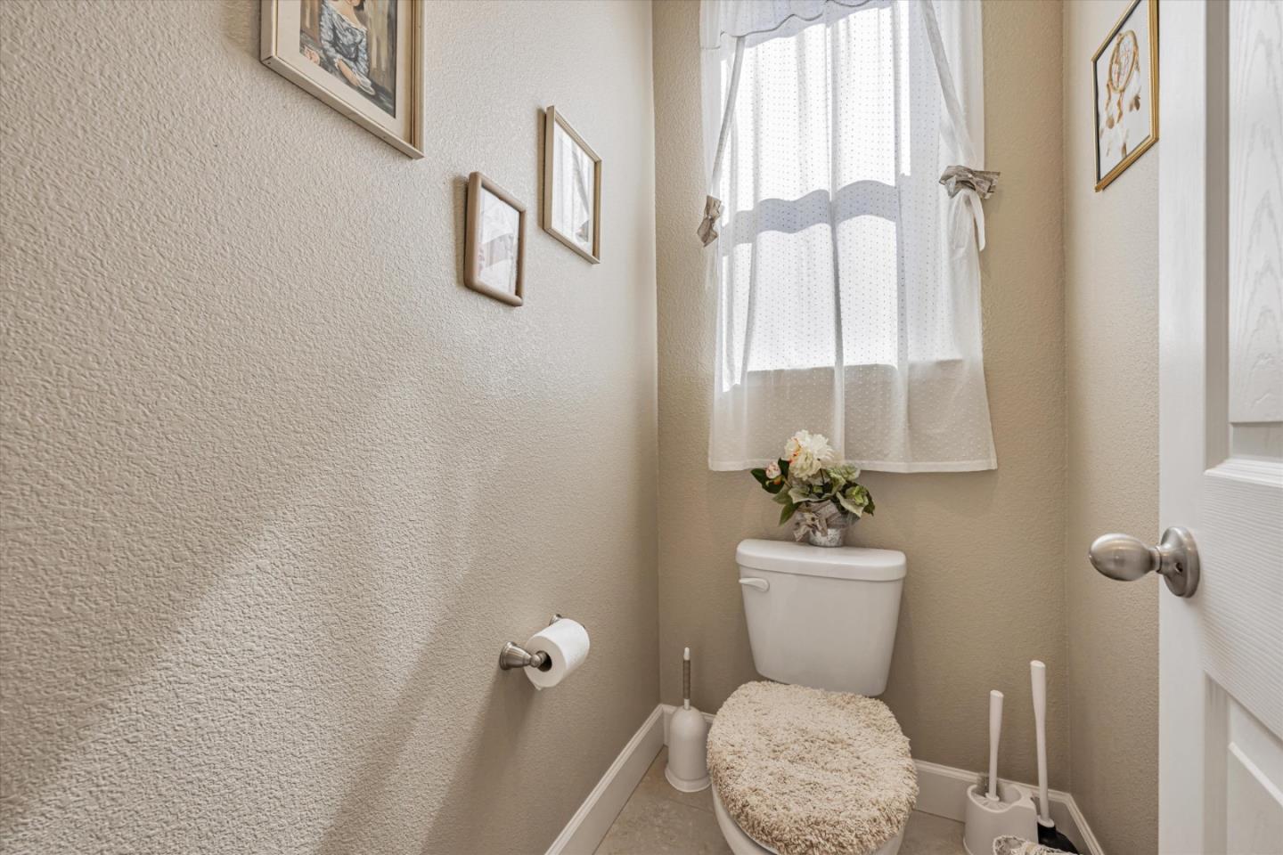 Detail Gallery Image 36 of 43 For 1652 Maidencane Way, Los Banos,  CA 93635 - 5 Beds | 3/1 Baths