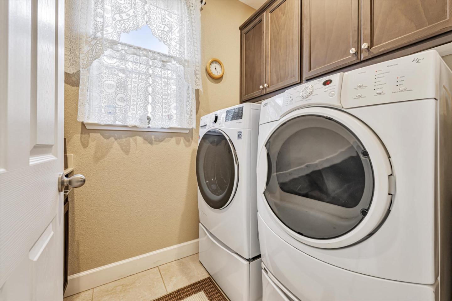 Detail Gallery Image 38 of 43 For 1652 Maidencane Way, Los Banos,  CA 93635 - 5 Beds | 3/1 Baths