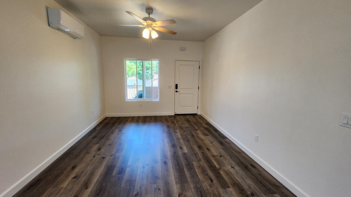 Detail Gallery Image 2 of 16 For 728 W 1st Ave #201,  Chico,  CA 95926 - 2 Beds | 1 Baths