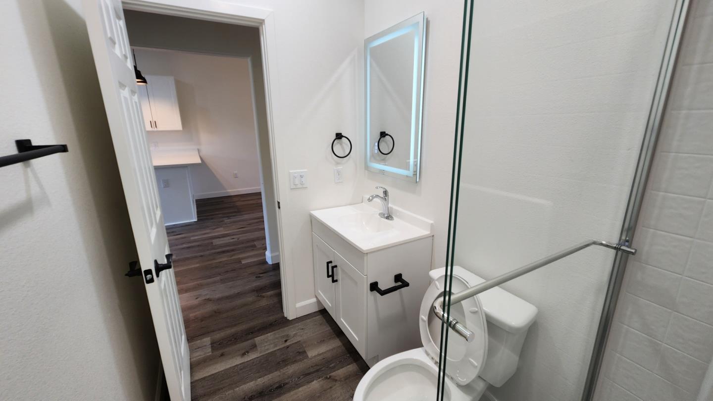 Detail Gallery Image 8 of 16 For 728 W 1st Ave #201,  Chico,  CA 95926 - 2 Beds | 1 Baths