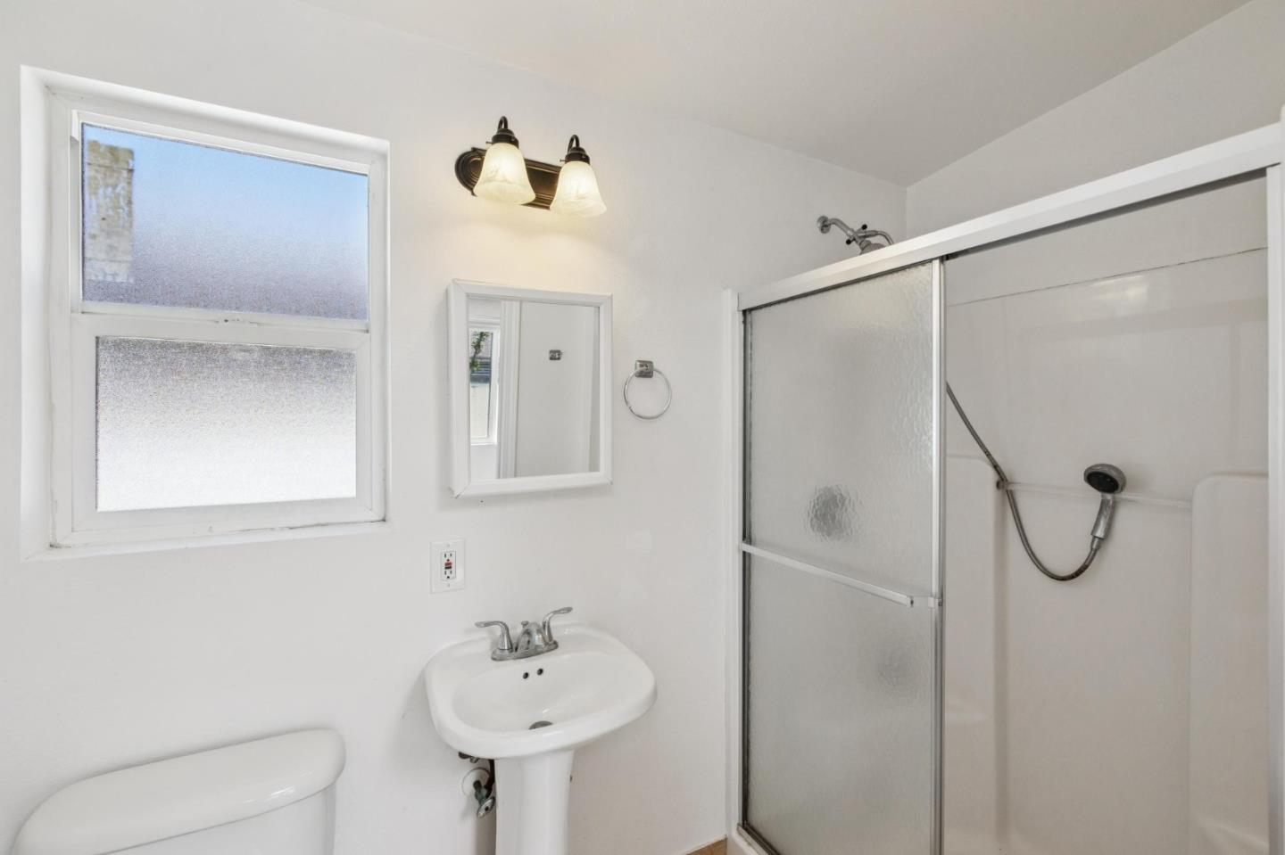 Detail Gallery Image 17 of 29 For 3271 Alma St, Palo Alto,  CA 94306 - 3 Beds | 2 Baths