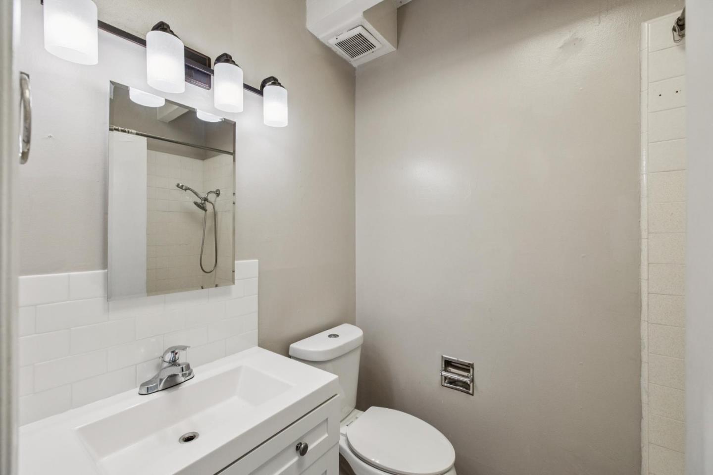 Detail Gallery Image 22 of 29 For 3271 Alma St, Palo Alto,  CA 94306 - 3 Beds | 2 Baths