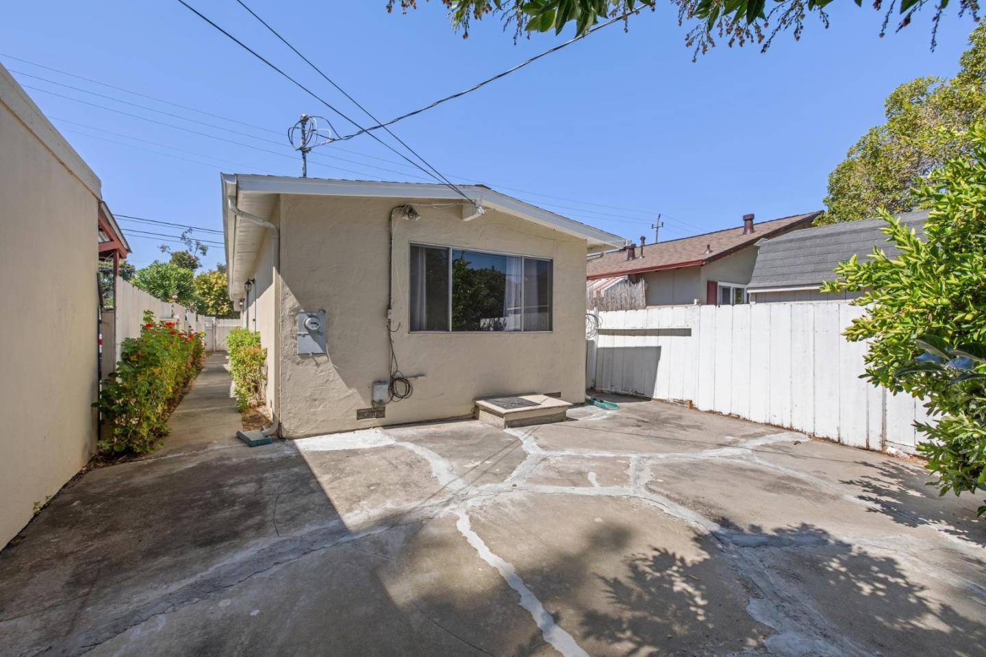 Detail Gallery Image 28 of 29 For 3271 Alma St, Palo Alto,  CA 94306 - 3 Beds | 2 Baths