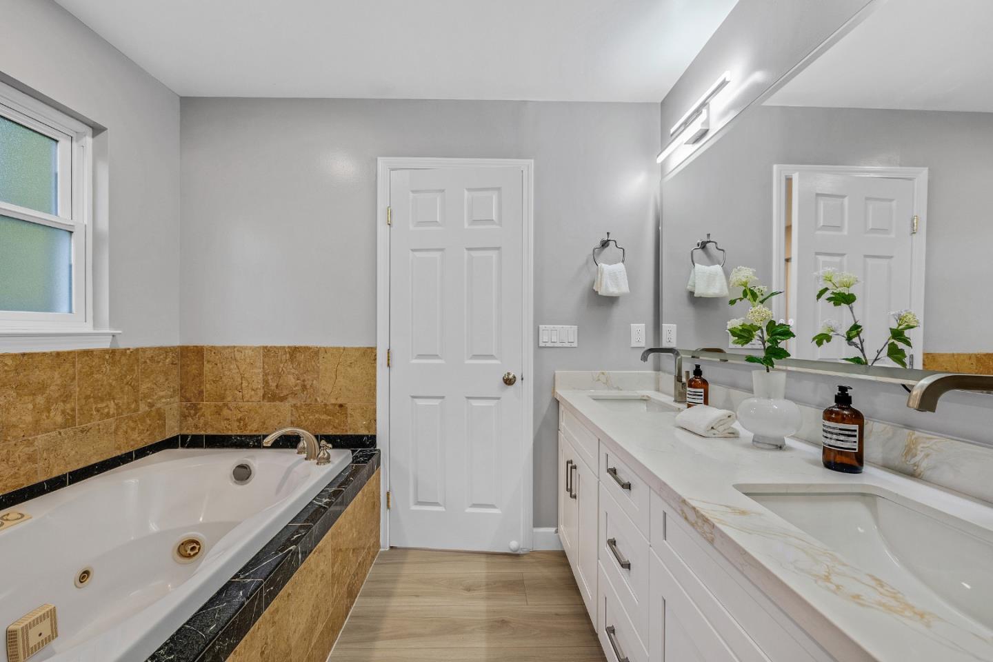 Detail Gallery Image 13 of 38 For 22562 Alcalde Rd, Cupertino,  CA 95014 - – Beds | – Baths
