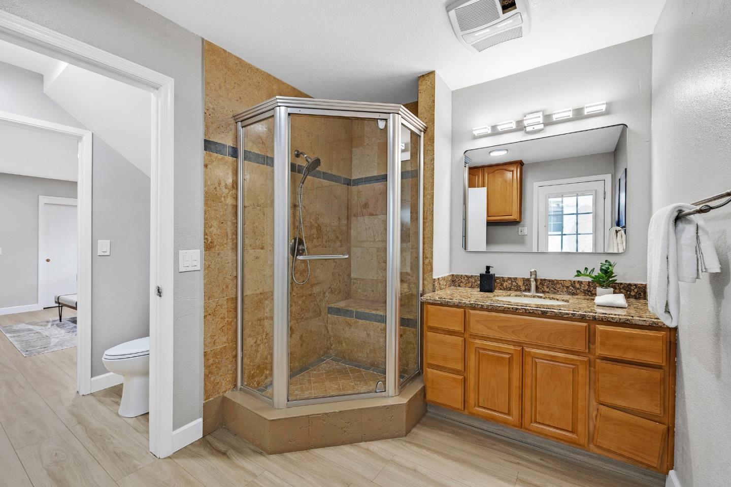 Detail Gallery Image 16 of 38 For 22562 Alcalde Rd, Cupertino,  CA 95014 - – Beds | – Baths