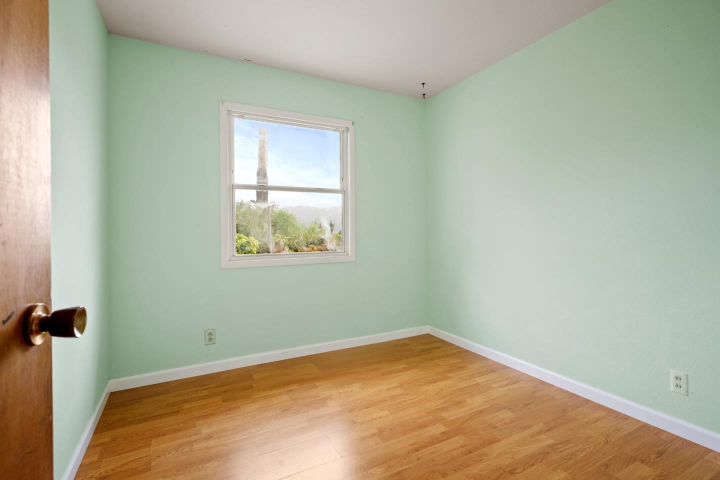 Detail Gallery Image 18 of 37 For 928 Corona Dr, Pacifica,  CA 94044 - 3 Beds | 2 Baths