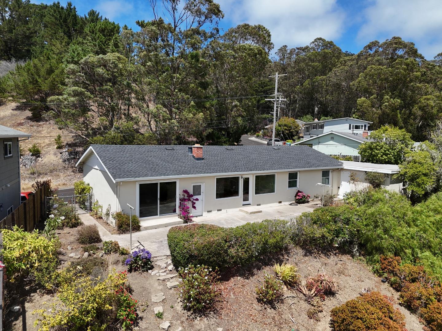 Detail Gallery Image 34 of 37 For 928 Corona Dr, Pacifica,  CA 94044 - 3 Beds | 2 Baths