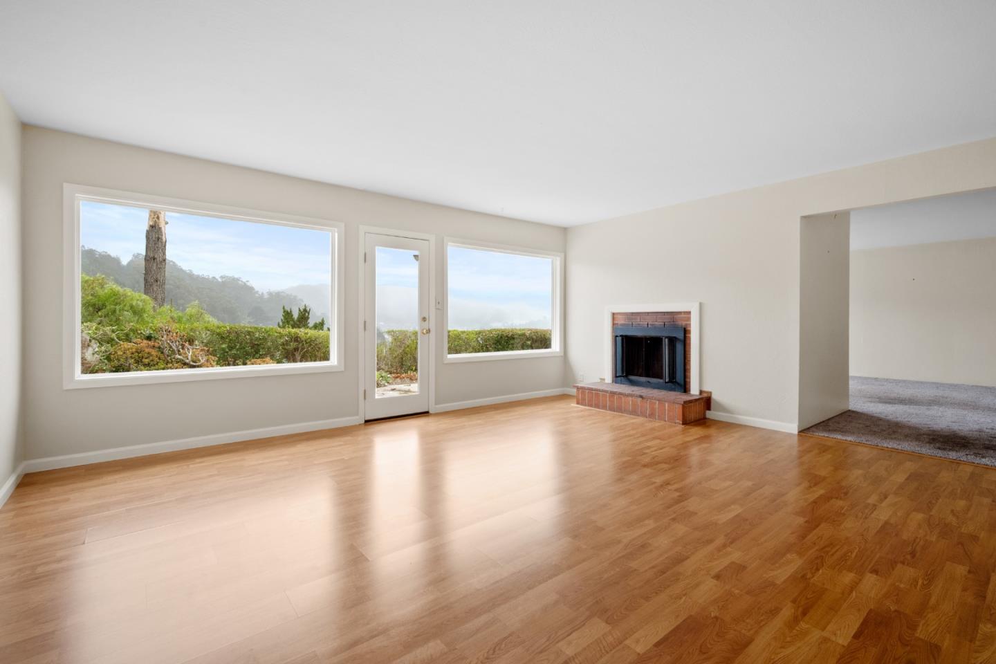 Detail Gallery Image 8 of 37 For 928 Corona Dr, Pacifica,  CA 94044 - 3 Beds | 2 Baths