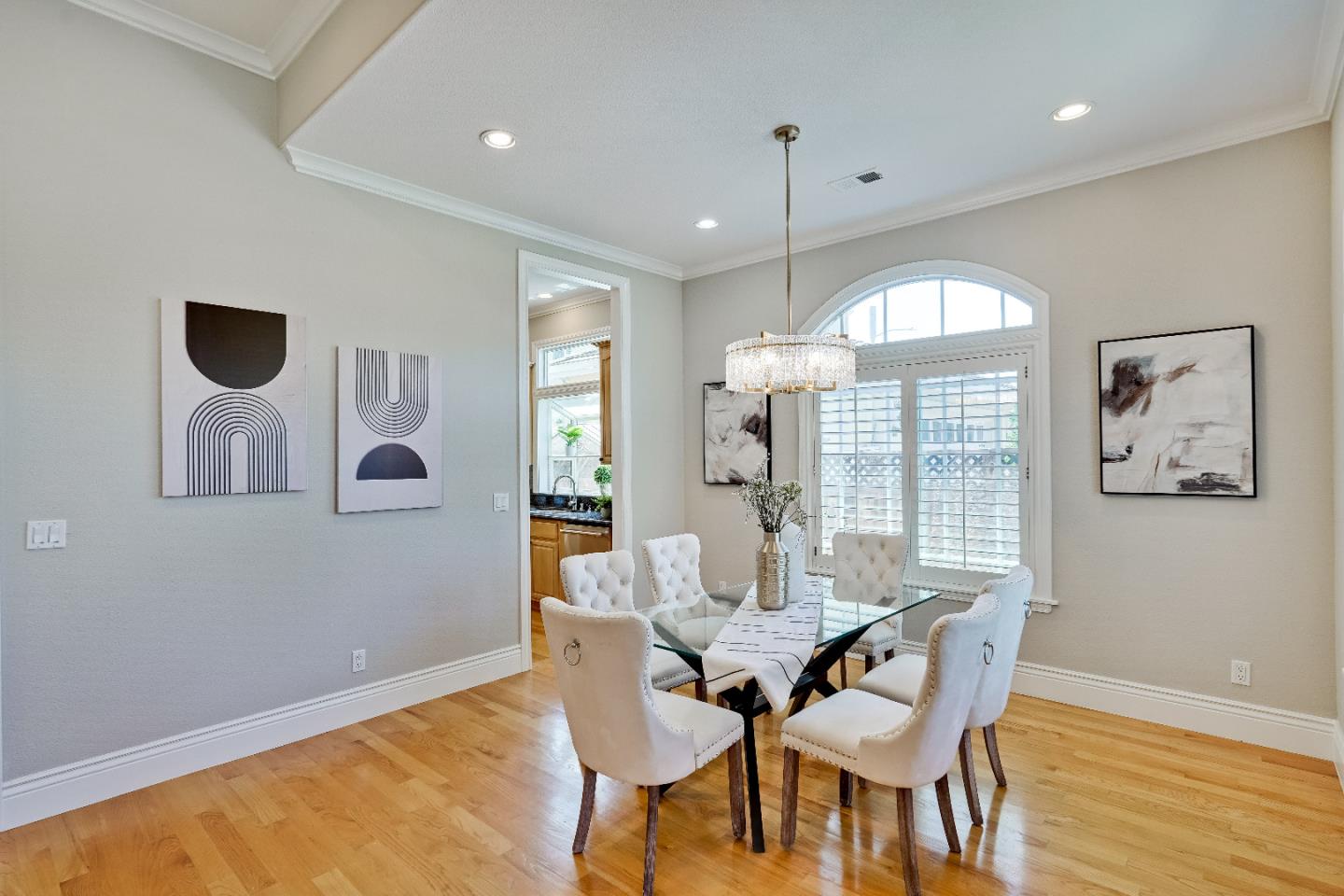Detail Gallery Image 10 of 82 For 10430 Stern Ave, Cupertino,  CA 95014 - 5 Beds | 4 Baths