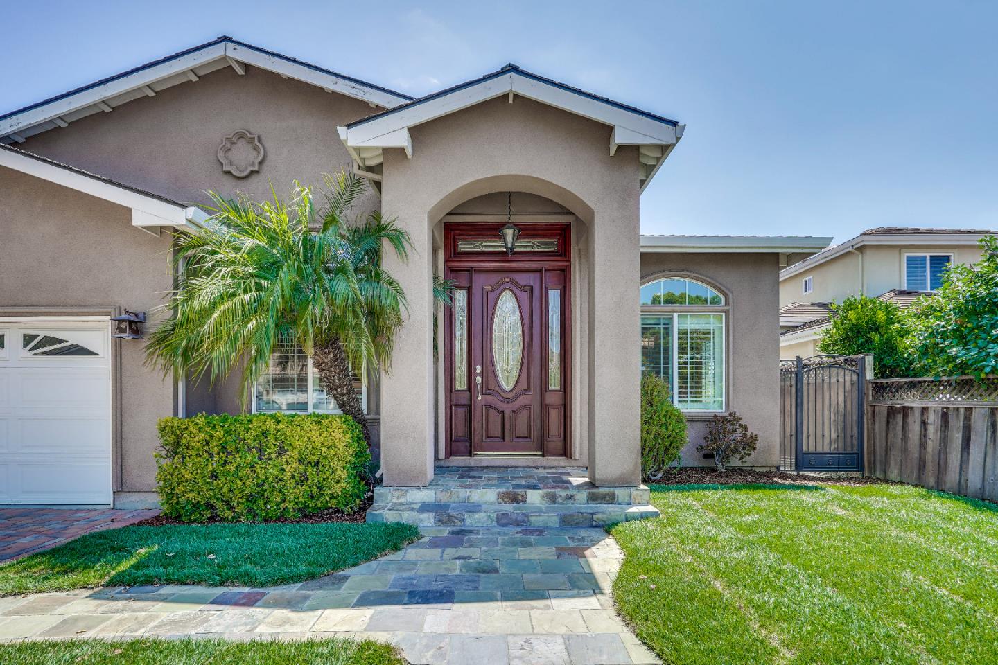 Detail Gallery Image 4 of 82 For 10430 Stern Ave, Cupertino,  CA 95014 - 5 Beds | 4 Baths