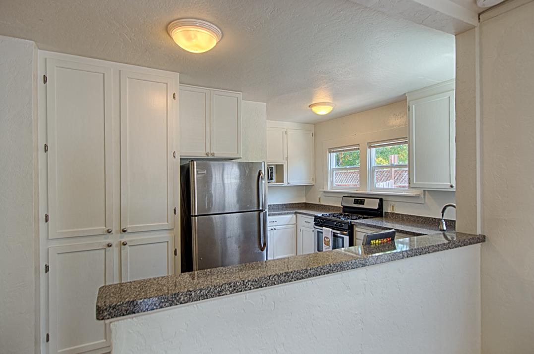 Detail Gallery Image 10 of 25 For 144 Van Ness Ave, Santa Cruz,  CA 95060 - – Beds | – Baths