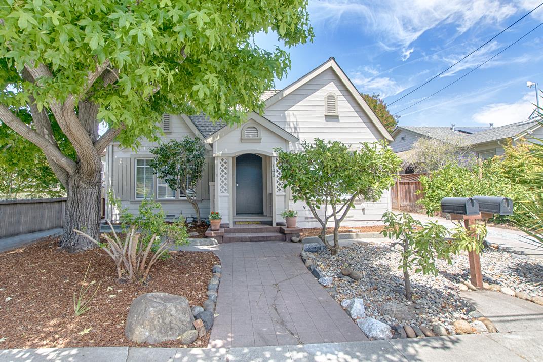 Detail Gallery Image 14 of 25 For 144 Van Ness Ave, Santa Cruz,  CA 95060 - – Beds | – Baths