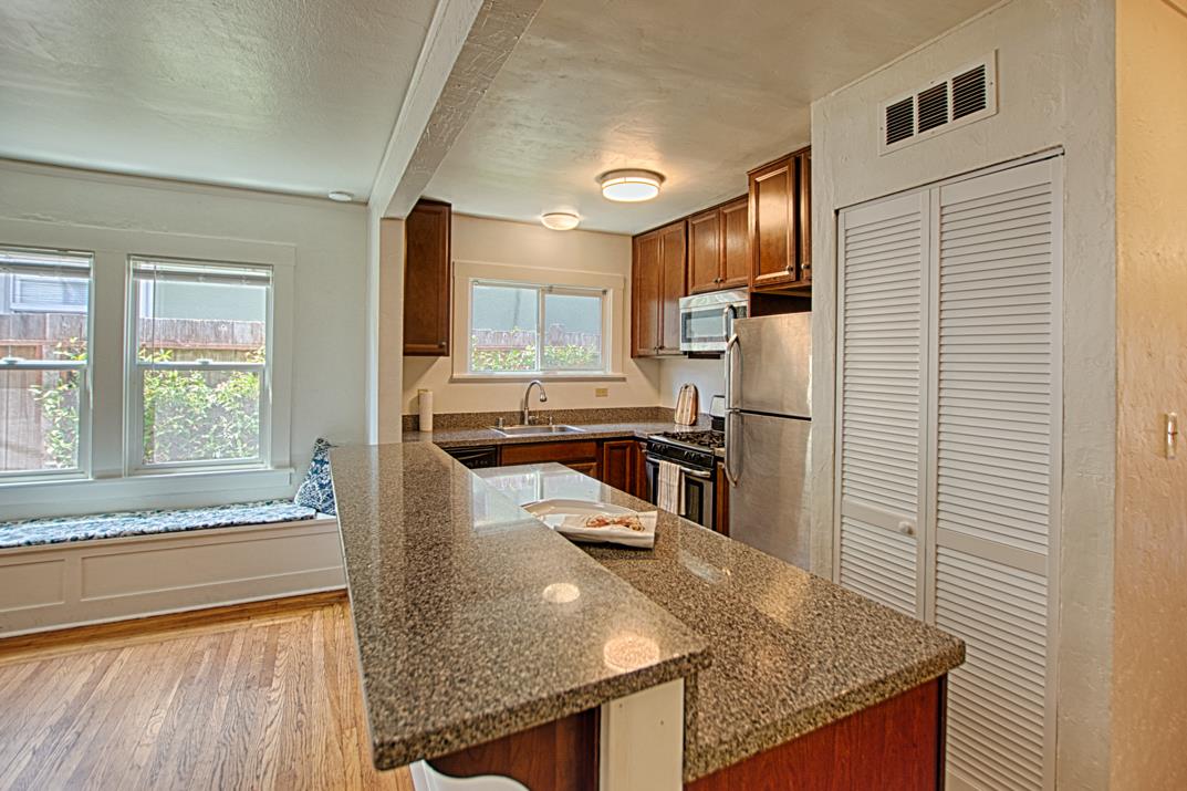 Detail Gallery Image 20 of 25 For 144 Van Ness Ave, Santa Cruz,  CA 95060 - – Beds | – Baths
