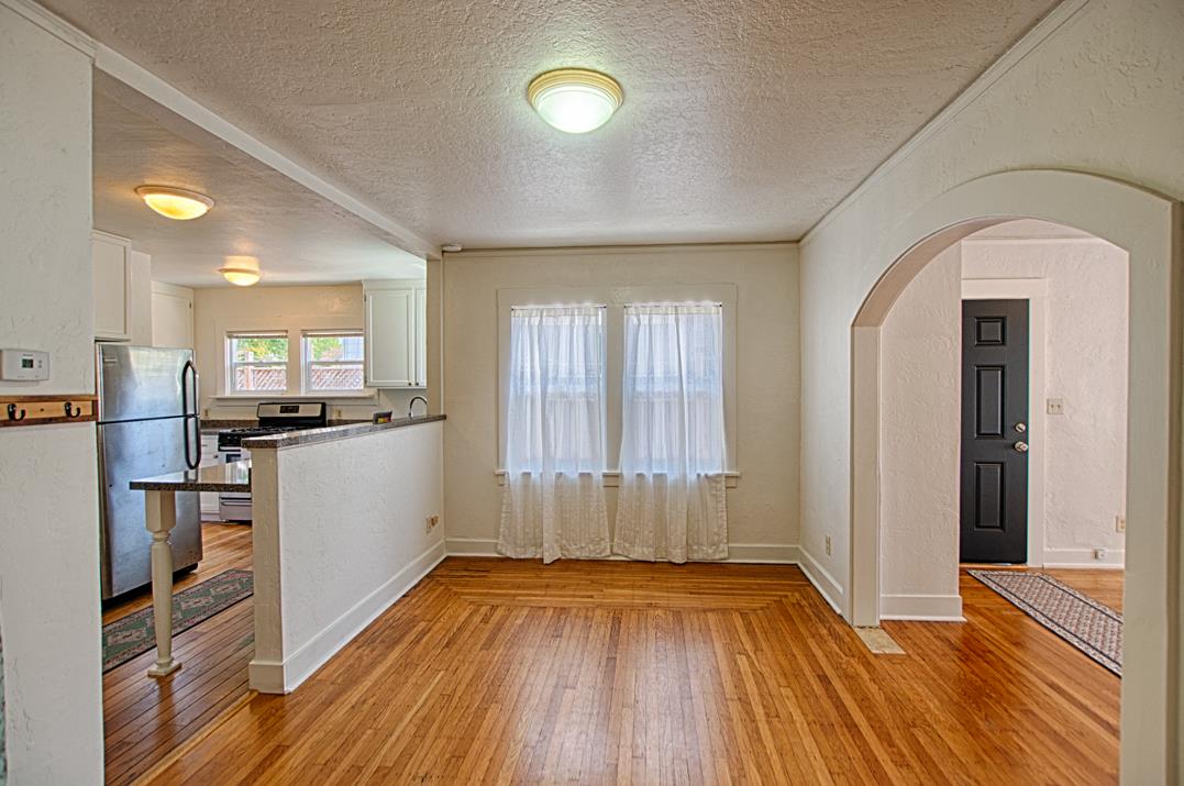 Detail Gallery Image 8 of 25 For 144 Van Ness Ave, Santa Cruz,  CA 95060 - – Beds | – Baths