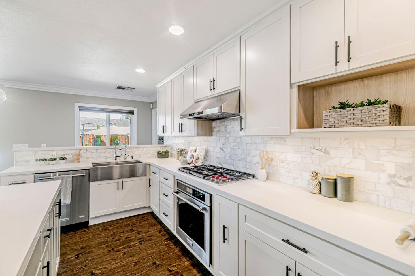 Detail Gallery Image 17 of 72 For 5562 Starcrest Dr, San Jose,  CA 95123 - 3 Beds | 3 Baths