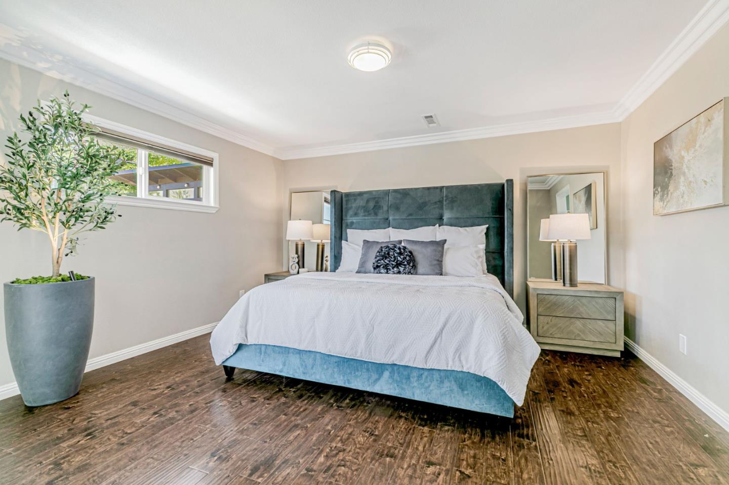 Detail Gallery Image 19 of 72 For 5562 Starcrest Dr, San Jose,  CA 95123 - 3 Beds | 3 Baths