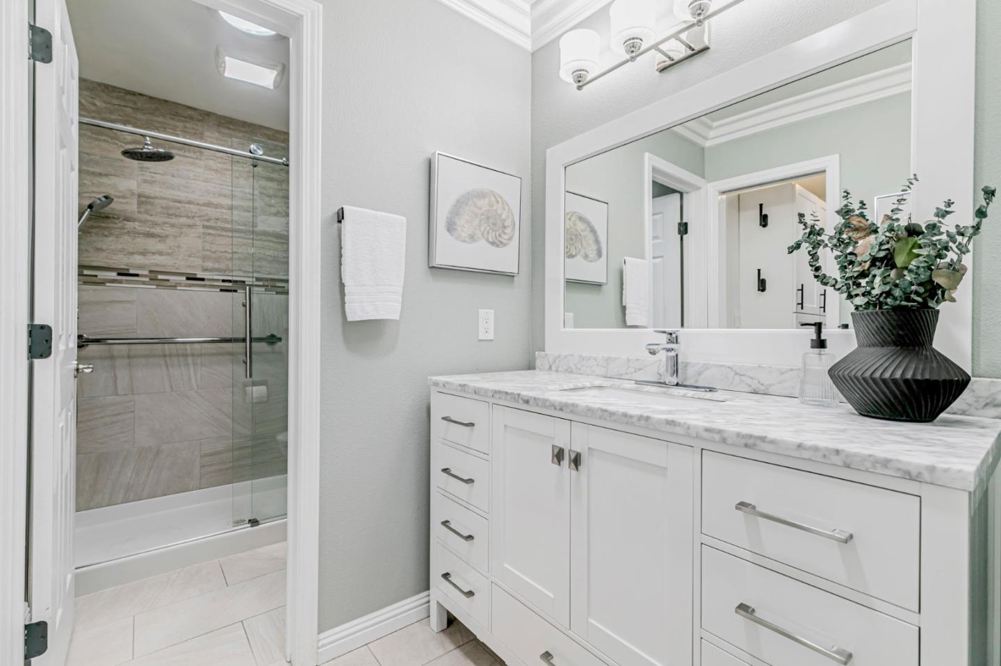 Detail Gallery Image 22 of 72 For 5562 Starcrest Dr, San Jose,  CA 95123 - 3 Beds | 3 Baths