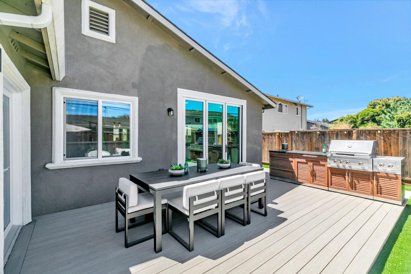 Detail Gallery Image 31 of 72 For 5562 Starcrest Dr, San Jose,  CA 95123 - 3 Beds | 3 Baths