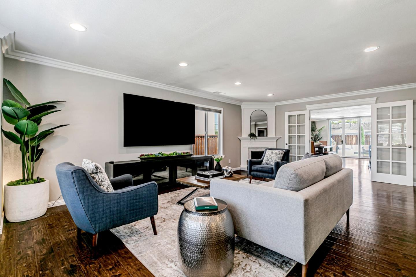 Detail Gallery Image 5 of 72 For 5562 Starcrest Dr, San Jose,  CA 95123 - 3 Beds | 3 Baths