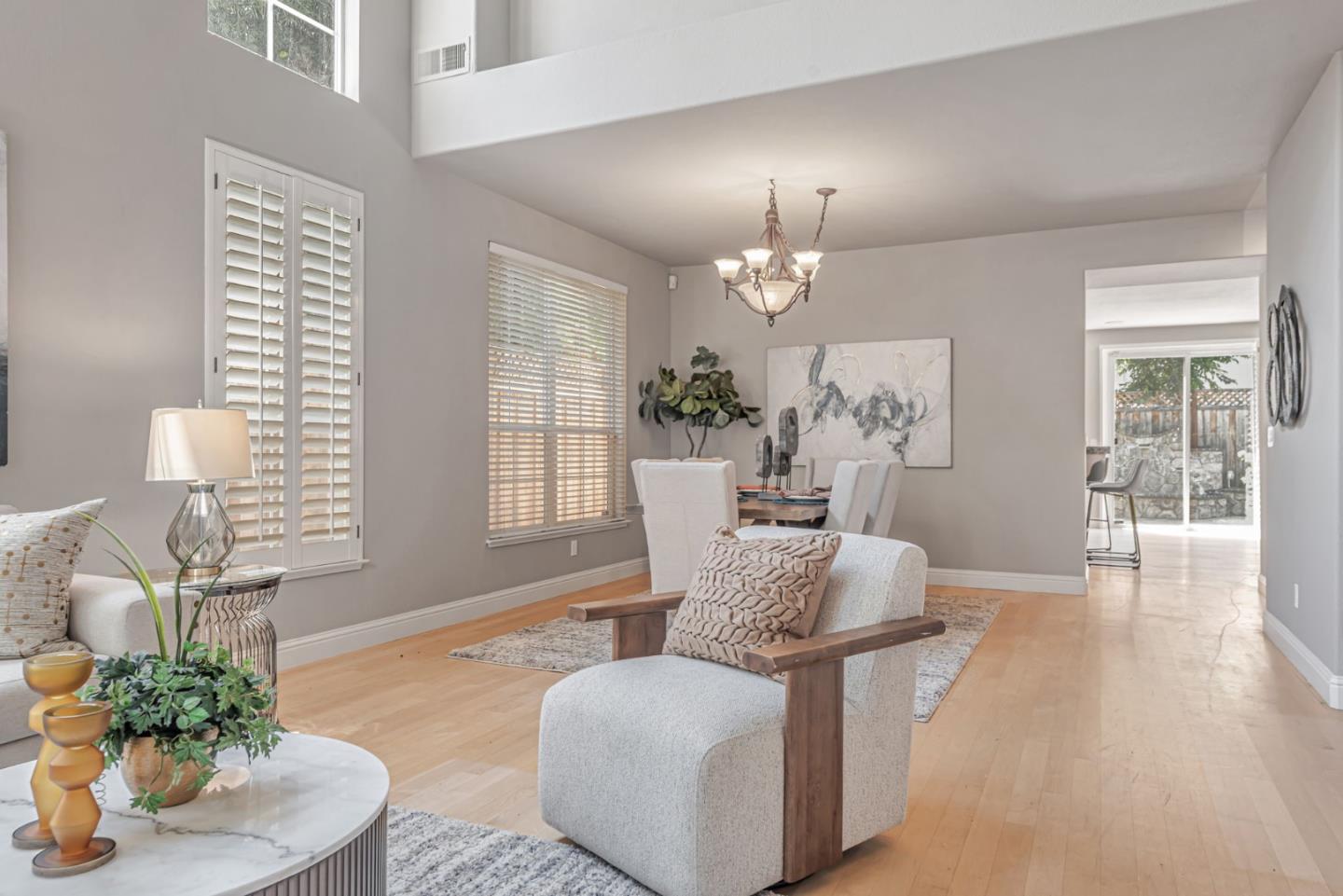 Detail Gallery Image 5 of 48 For 298 Gardenia Dr, San Jose,  CA 95123 - 4 Beds | 4 Baths