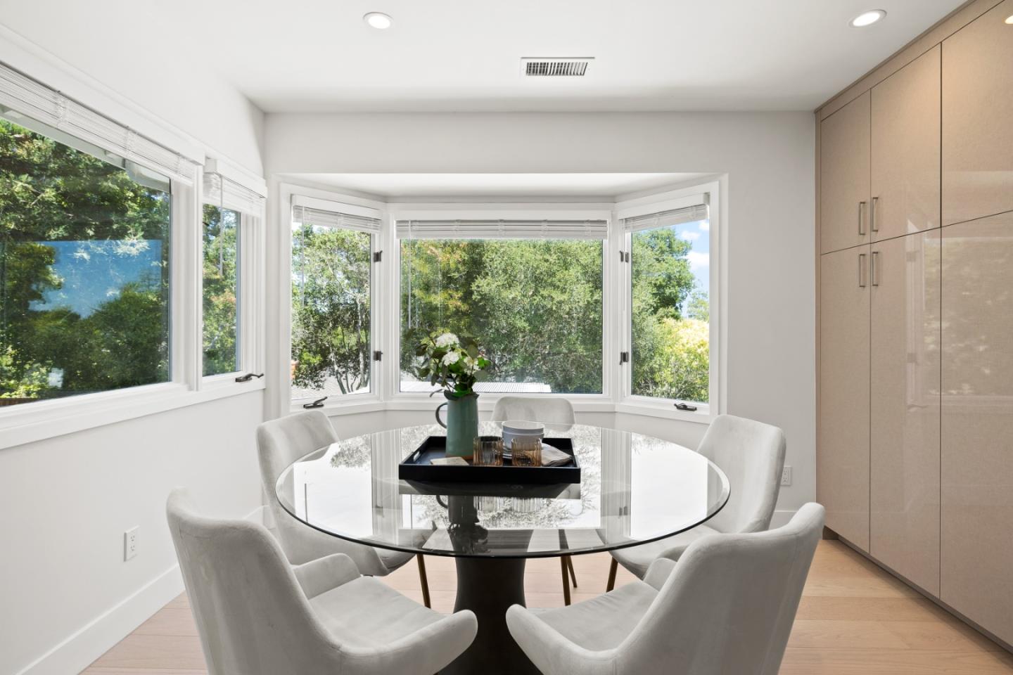 Detail Gallery Image 19 of 61 For 785 Pullman Rd, Hillsborough,  CA 94010 - 6 Beds | 6/1 Baths