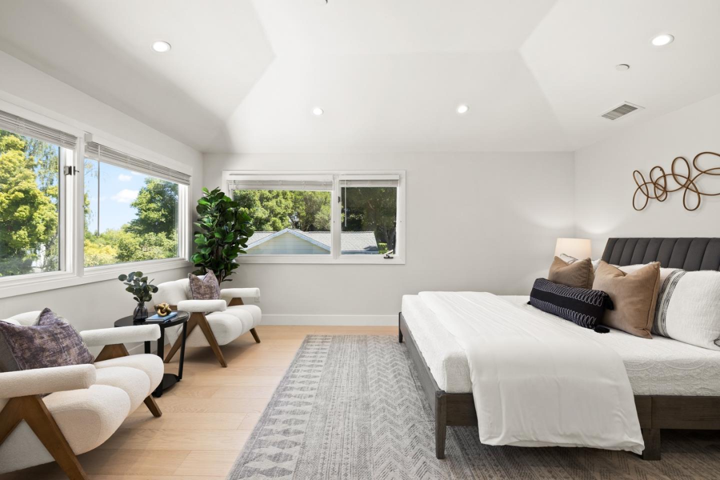 Detail Gallery Image 20 of 61 For 785 Pullman Rd, Hillsborough,  CA 94010 - 6 Beds | 6/1 Baths