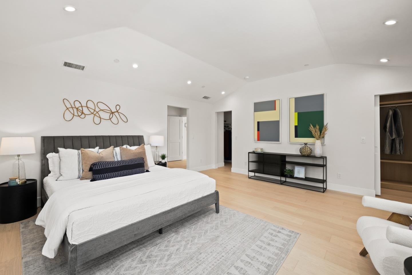 Detail Gallery Image 22 of 61 For 785 Pullman Rd, Hillsborough,  CA 94010 - 6 Beds | 6/1 Baths