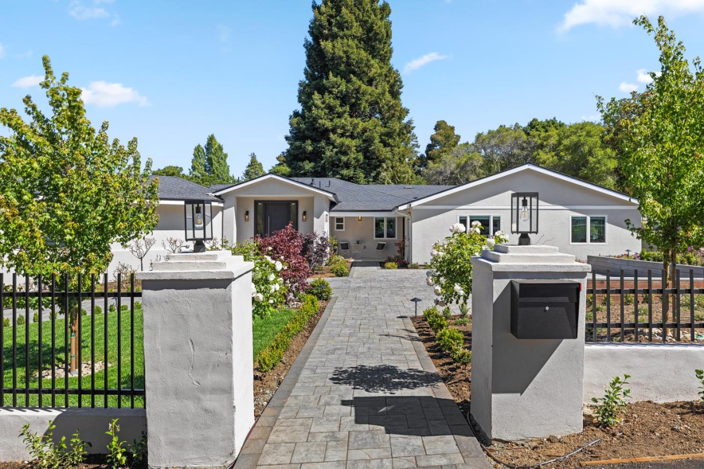 Detail Gallery Image 3 of 61 For 785 Pullman Rd, Hillsborough,  CA 94010 - 6 Beds | 6/1 Baths