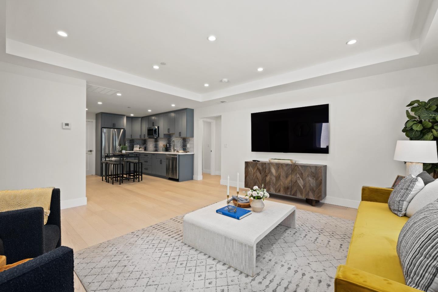 Detail Gallery Image 37 of 61 For 785 Pullman Rd, Hillsborough,  CA 94010 - 6 Beds | 6/1 Baths