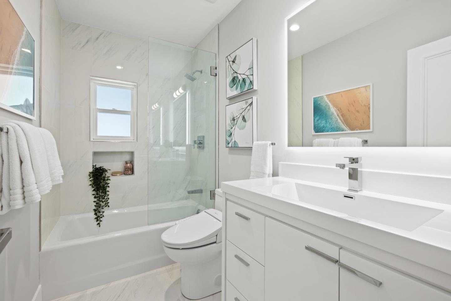 Detail Gallery Image 42 of 61 For 785 Pullman Rd, Hillsborough,  CA 94010 - 6 Beds | 6/1 Baths